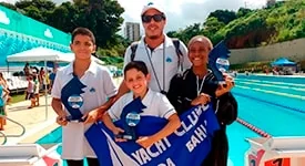 Final de semana agitado para a natação